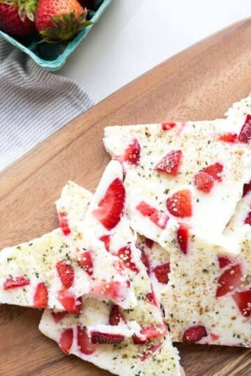frozen strawberry yogurt bark